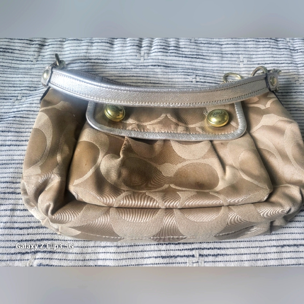 Coach small shoulder bag tan 12×8 great condition